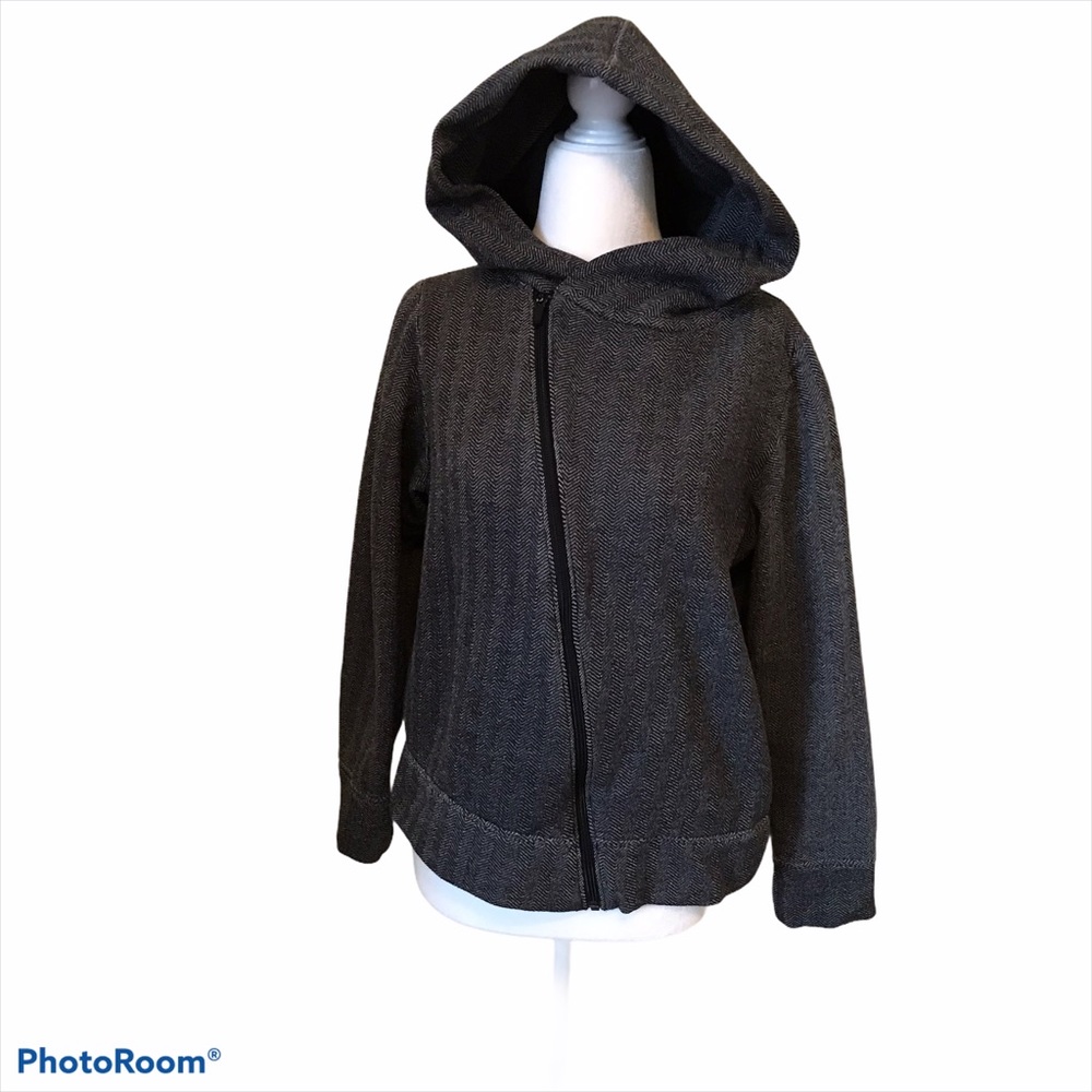 Under Armour Jacket - Picture 1 of 13